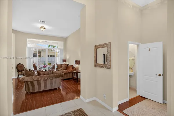 $949,999 | 6353 Southwest 191st Avenue, Pembroke Pines, FL 33332