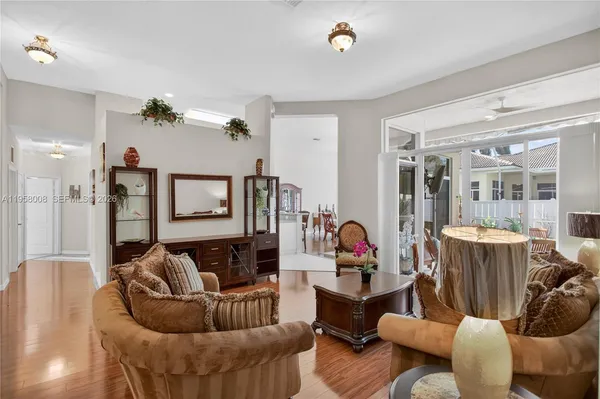$949,999 | 6353 Southwest 191st Avenue, Pembroke Pines, FL 33332