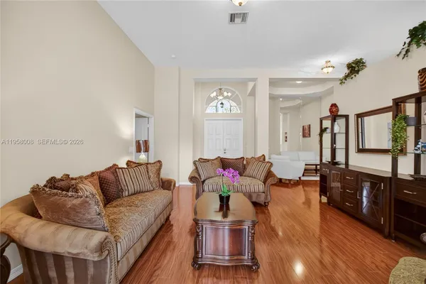 $949,999 | 6353 Southwest 191st Avenue, Pembroke Pines, FL 33332