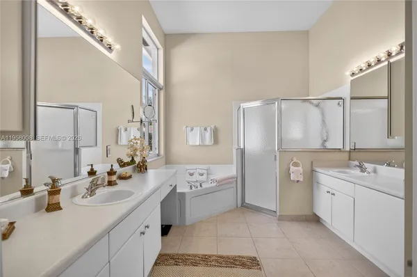 $949,999 | 6353 Southwest 191st Avenue, Pembroke Pines, FL 33332