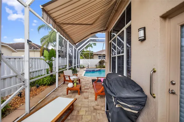 $949,999 | 6353 Southwest 191st Avenue, Pembroke Pines, FL 33332