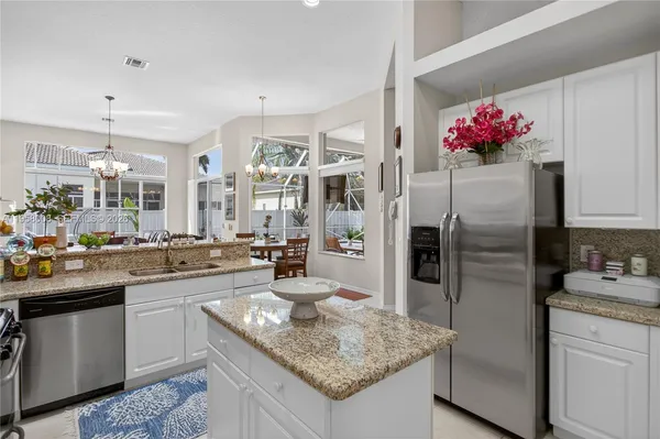 $949,999 | 6353 Southwest 191st Avenue, Pembroke Pines, FL 33332