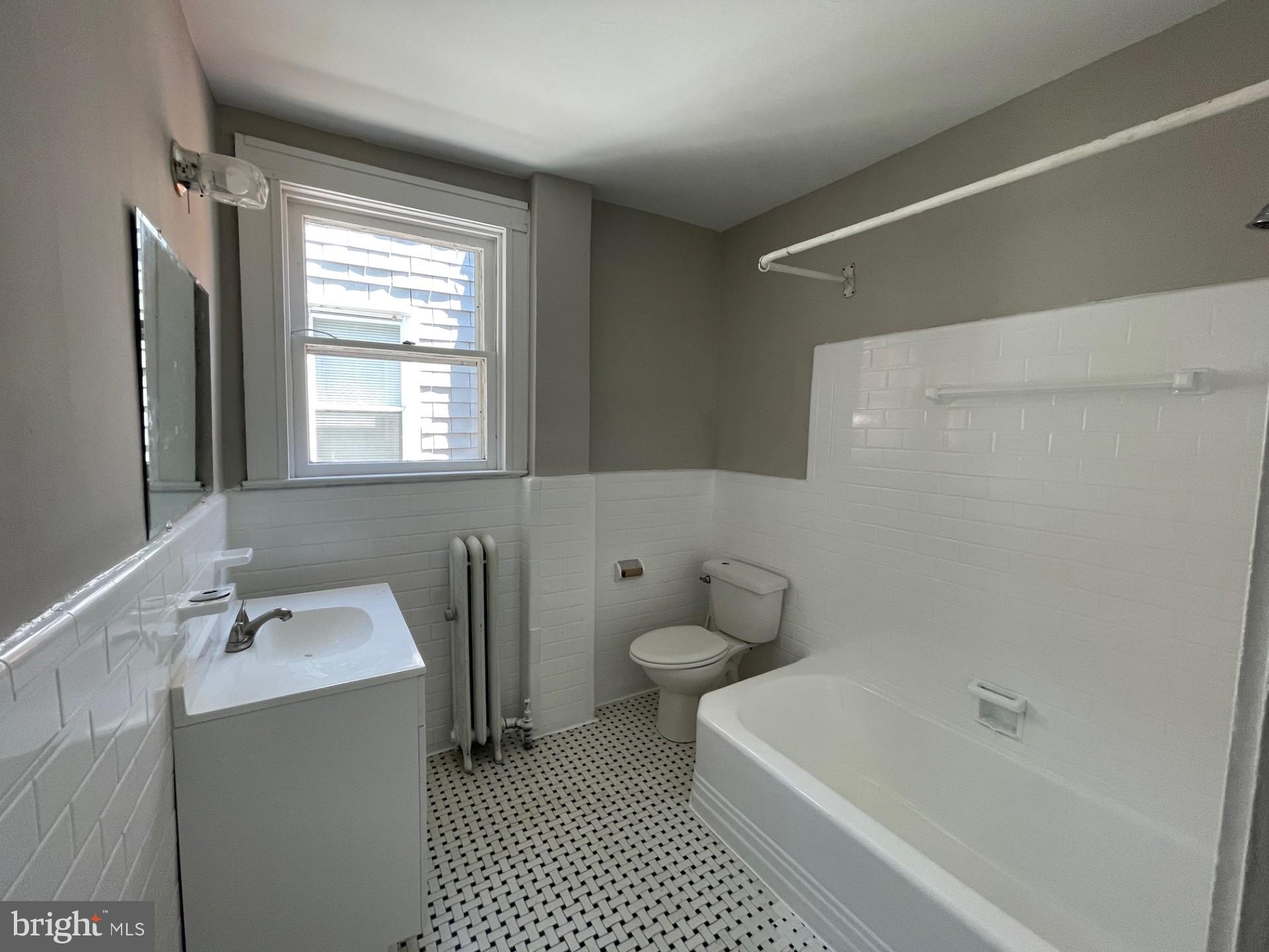 4329 Harford Road Baltimore, MD 21214 - Photo 17 of 23 2nd floor bathroom