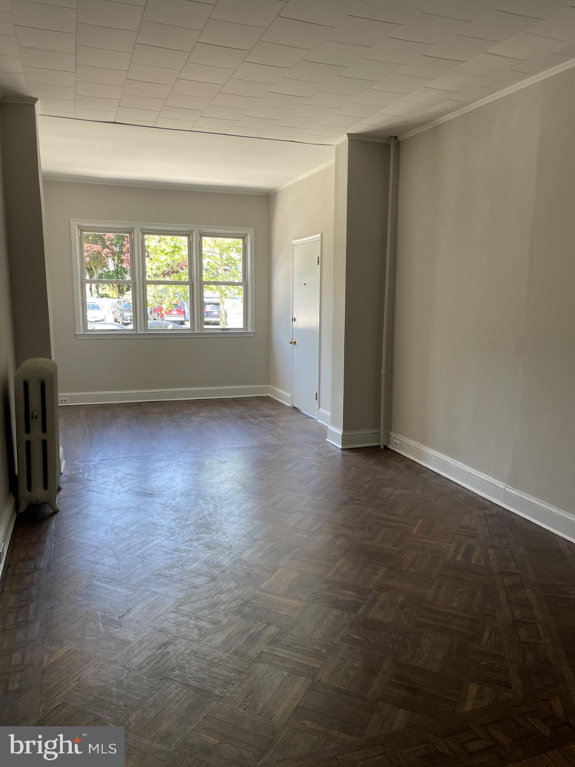 4329 Harford Road Baltimore, MD 21214 - Photo 4 of 23 1st floor Living Room
