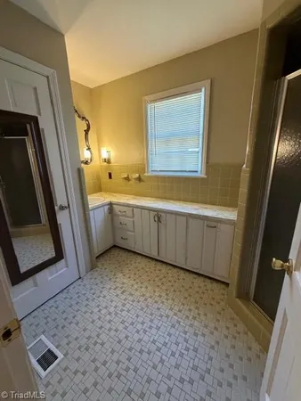 $1,925 | 2015 Harper Road, Clemmons, NC 27012