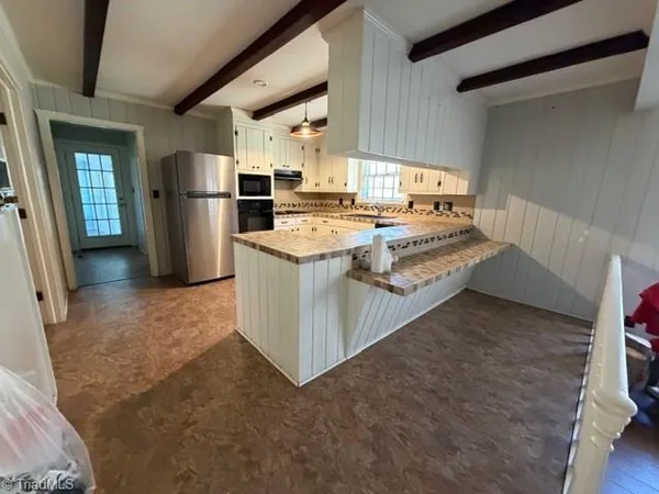 $1,925 | 2015 Harper Road, Clemmons, NC 27012