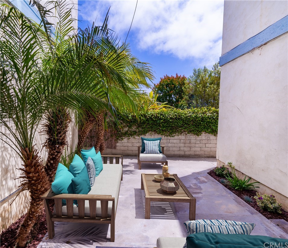 443 Eucalyptus Drive El Segundo, CA 90245 - Photo 18 of 27