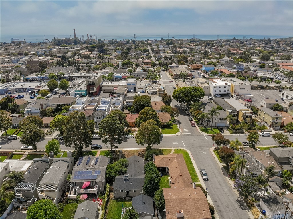443 Eucalyptus Drive El Segundo, CA 90245 - Photo 25 of 27