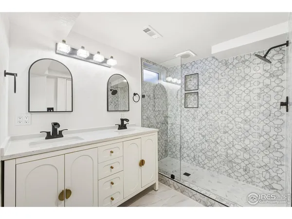 $699,900 | 1080 South Garrison Street, Lakewood, CO 80226