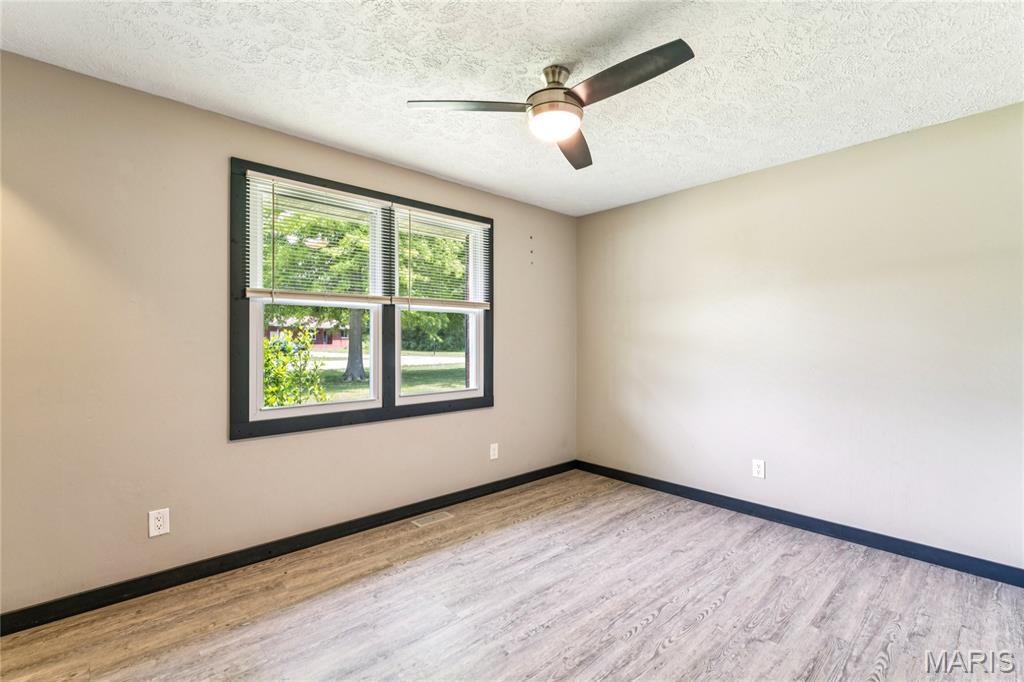 2300 Seiler Road Alton, IL 62002 - Photo 12 of 48 Gallery Image 12