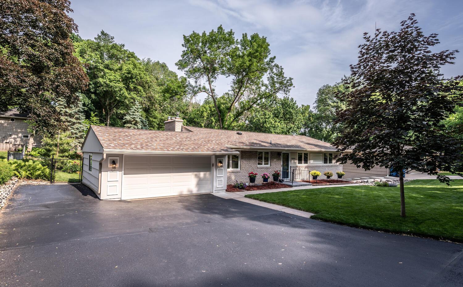 14844 Kral Road Minnetonka, MN 55345 - Photo 23 of 26 Gallery Image 23