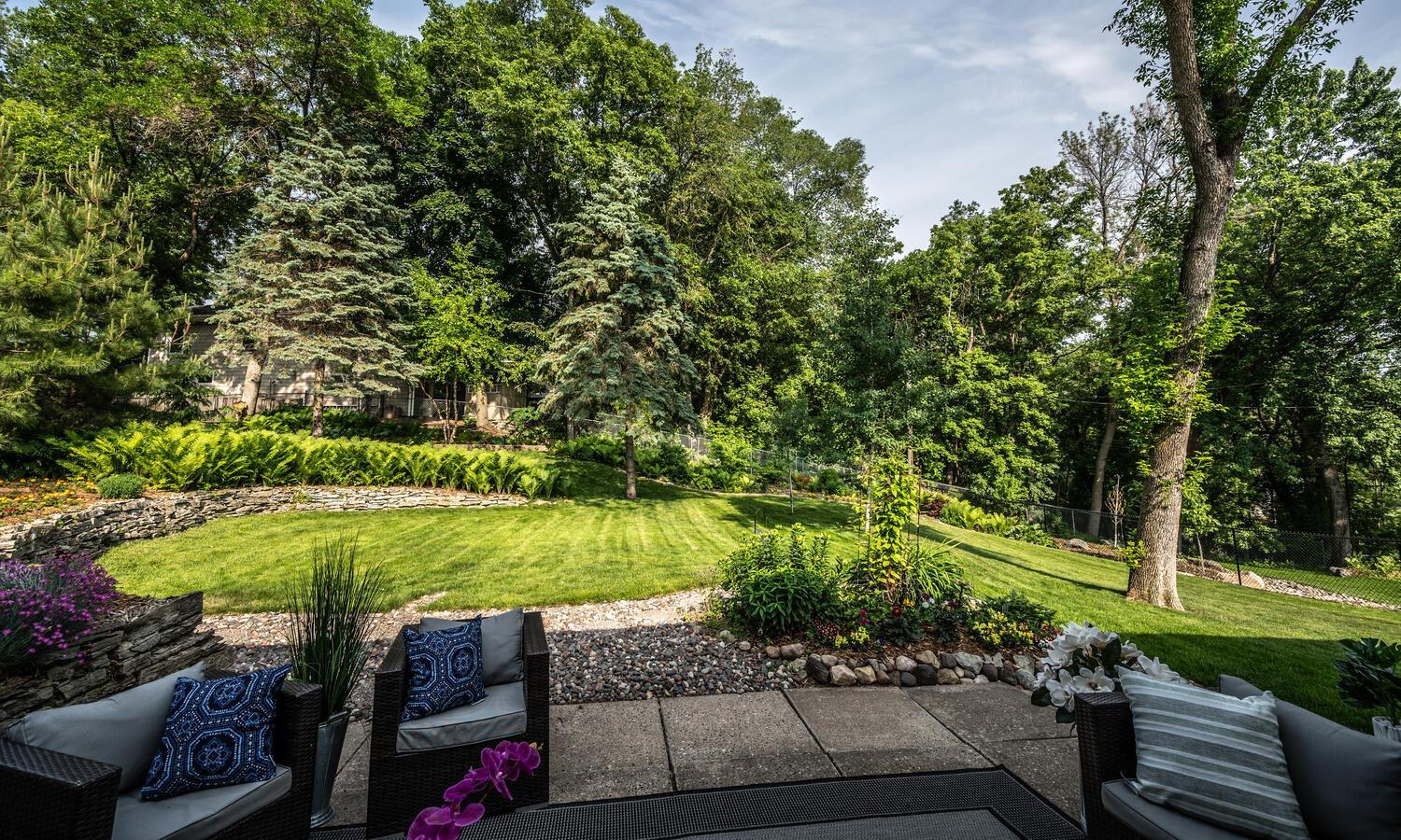14844 Kral Road Minnetonka, MN 55345 - Photo 6 of 26 Gallery Image 6