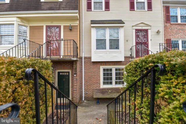 a house view with a outdoor space