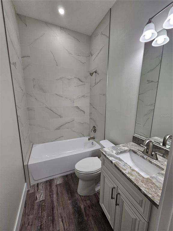 3525 McIntosh Road, Unit B Sarasota, FL 34232 - Photo 9 of 11 Gallery Image 9