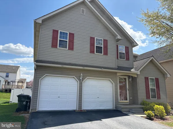 $2,495 | 720 Strayer Drive, Windsor, PA 17366