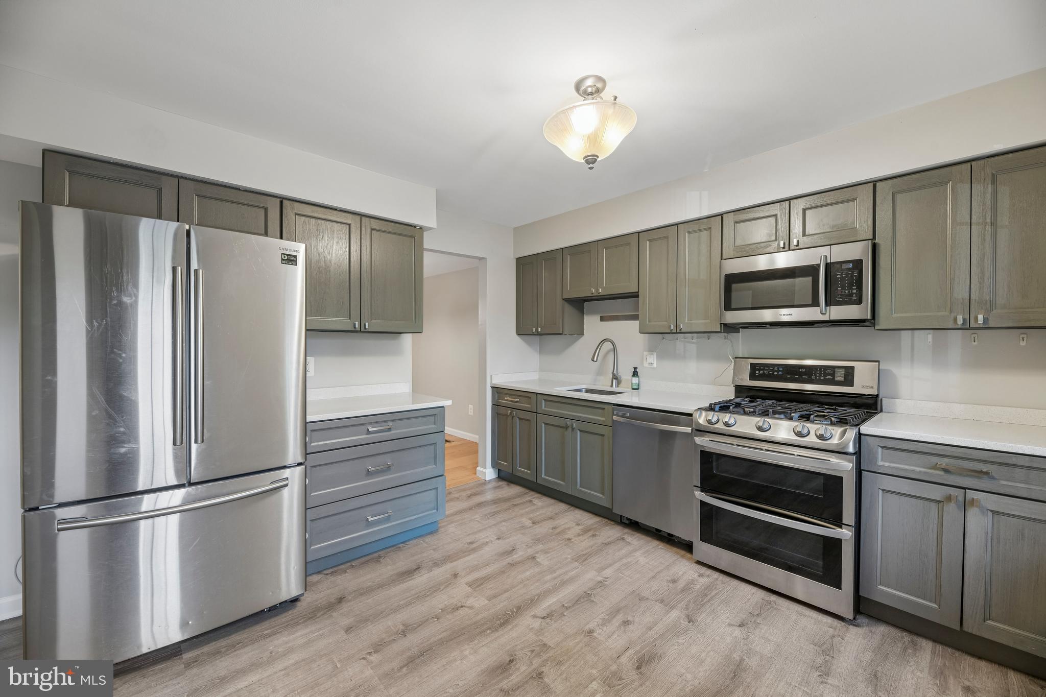 12629 English Orchard Court Silver Spring, MD 20906 - Photo 13 of 59 Kitchen