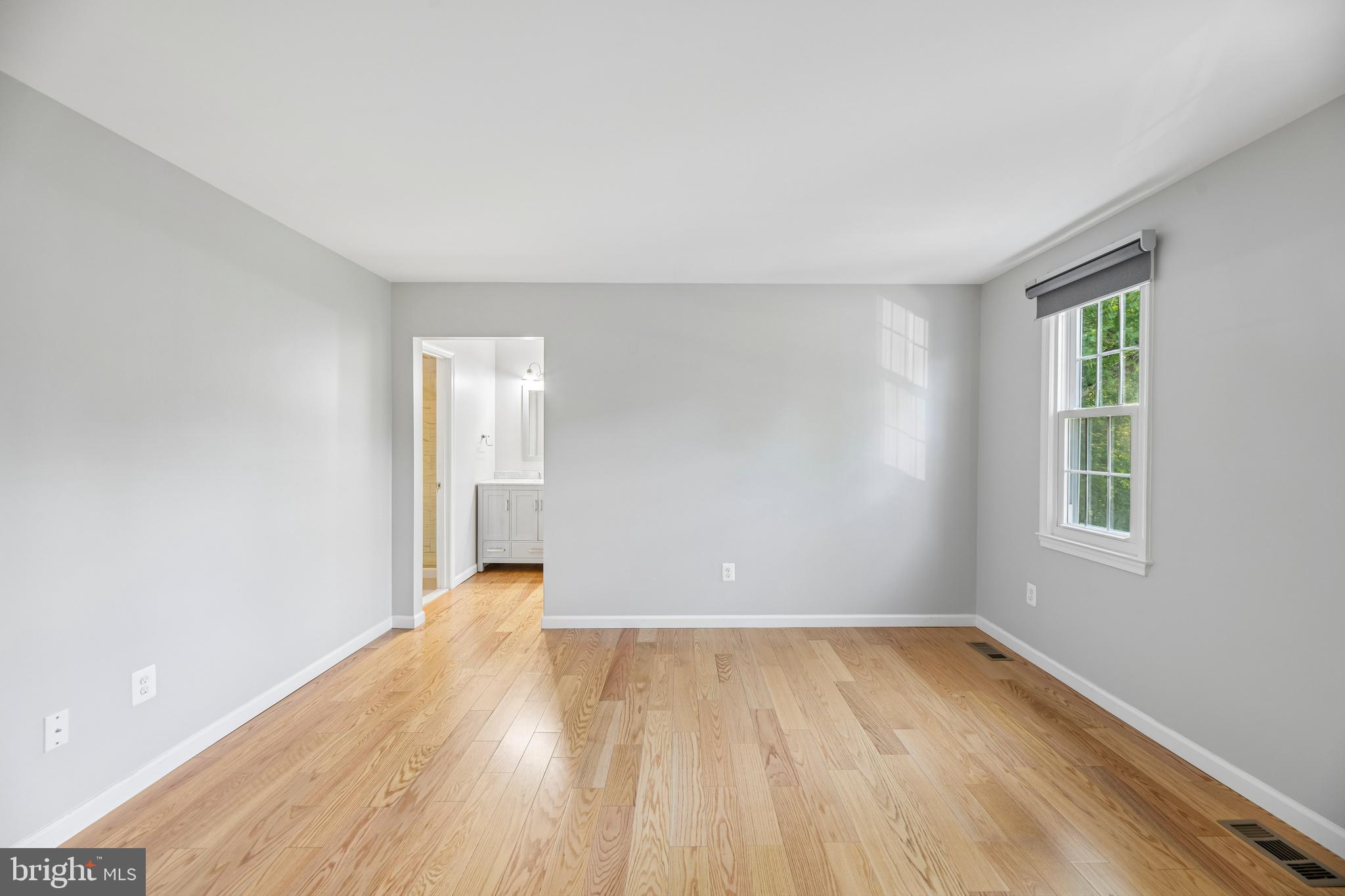 12629 English Orchard Court Silver Spring, MD 20906 - Photo 23 of 59 Primary Bedroom