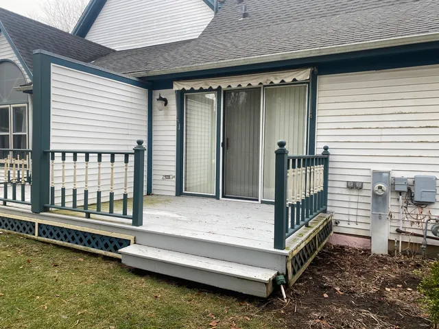 $235,000 | 872 Victoria Drive, Woodstock, IL 60098