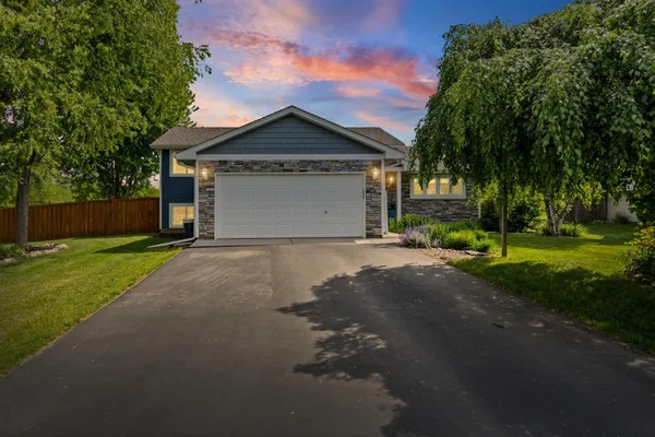 $450,000 | 15130 Dartmoor Court, Rosemount, MN 55068