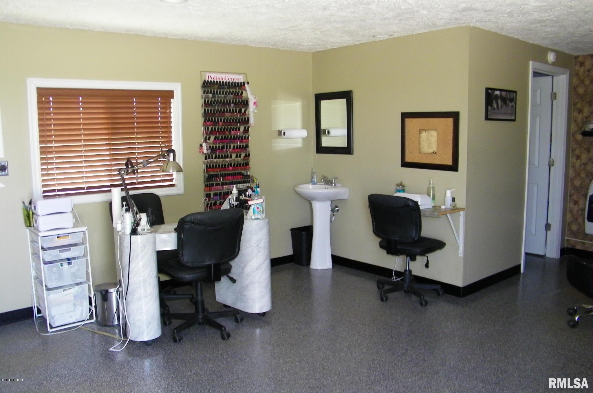 10 Martha Road Raleigh, IL 62977 - Photo 34 of 38 Gallery Image 34
