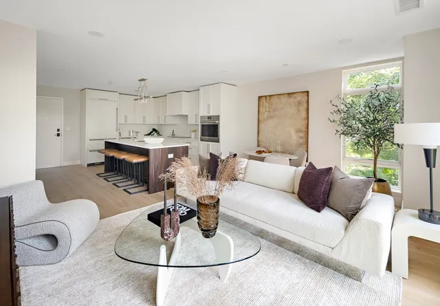 $929,000 | 20 Kinmonth Road, Unit 306, Newton, MA 02468