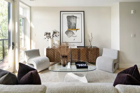 $929,000 | 20 Kinmonth Road, Unit 306, Newton, MA 02468