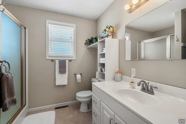 $550,000 | 845 C Street, Centralia, KS 66415