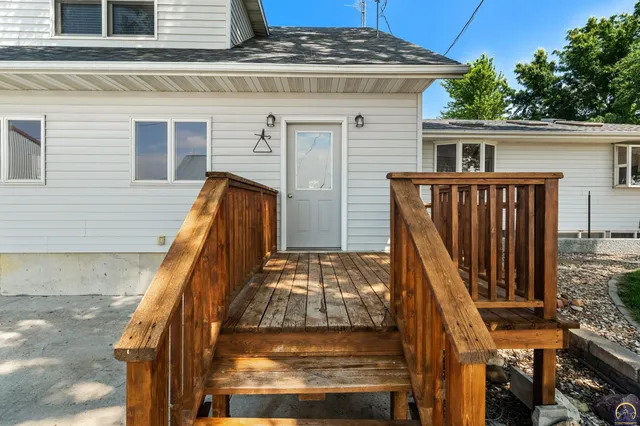 $550,000 | 845 C Street, Centralia, KS 66415