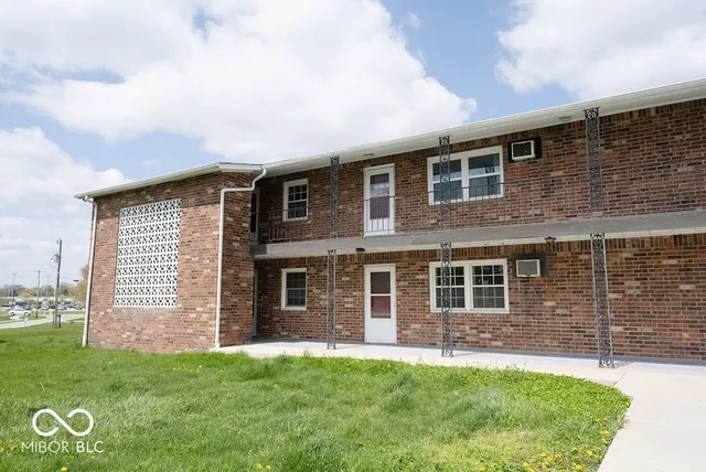 $899 | 140 Maple Park Drive, Unit 2, Westfield, IN 46074