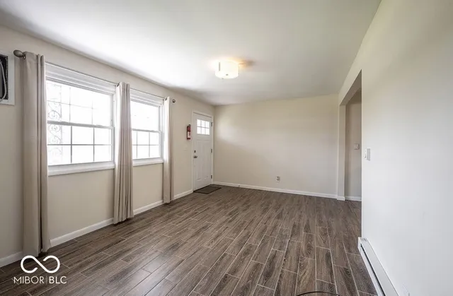 $899 | 140 Maple Park Drive, Unit 2, Westfield, IN 46074