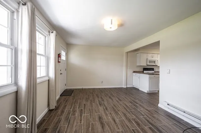 $899 | 140 Maple Park Drive, Unit 2, Westfield, IN 46074