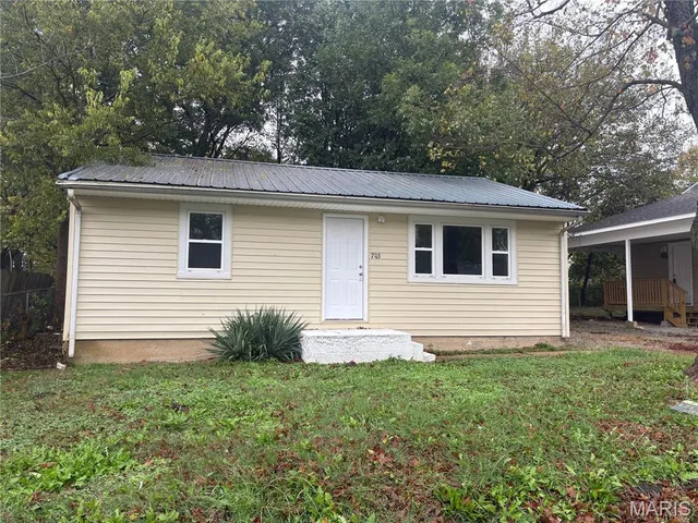 $94,999 | 703 Marshall Street, Fredericktown, MO 63645
