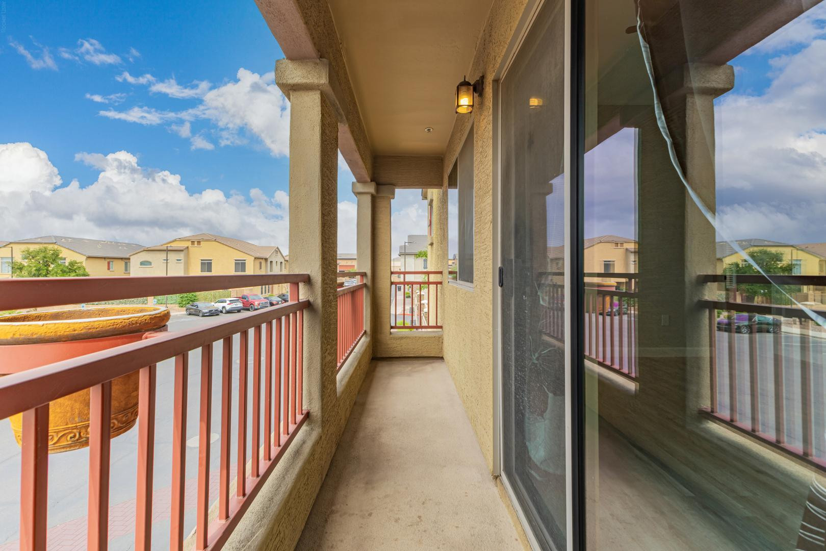 1350 South Greenfield Road, Unit 2205 Mesa, AZ 85206 - Photo 29 of 42 a view of a balcony