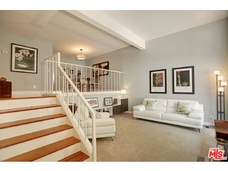 4535 Alla Road, Unit 2 Marina del Rey, CA 90292 - Photo 5 of 31 Gallery Image 5