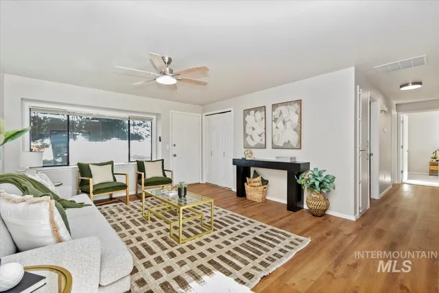 $379,950 | 3457 North Rugby Way, Boise, ID 83704