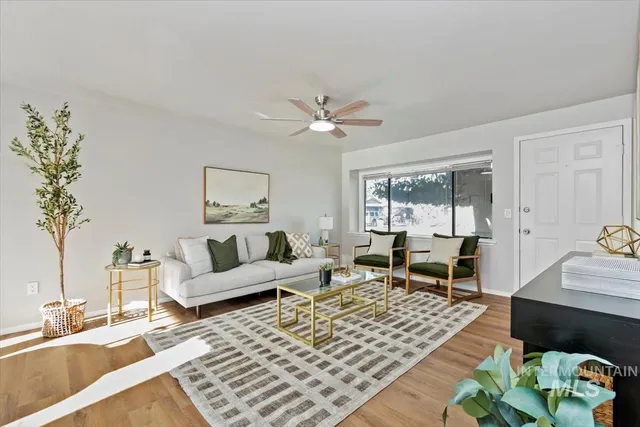 $379,950 | 3457 North Rugby Way, Boise, ID 83704