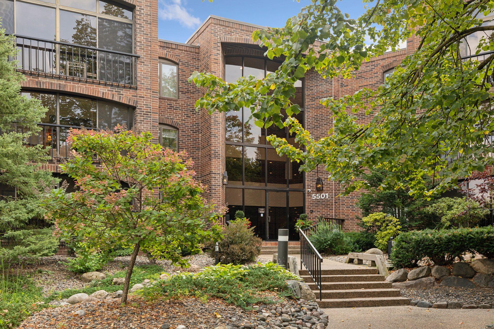 5501 Dewey Hill Road, Unit 140 Edina, MN 55439 - Photo 57 of 61