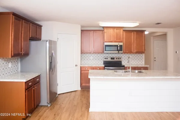 $2,000 | 2339 Sotterley Lane, Jacksonville, FL 32220