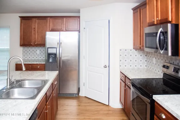 $2,000 | 2339 Sotterley Lane, Jacksonville, FL 32220