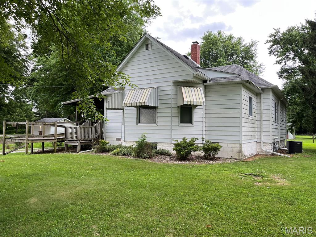 1367 Historic Old Rte 66 Staunton, IL 62088 - Photo 2 of 23