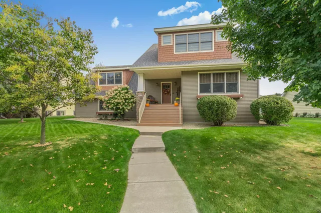 $619,900 | 908 21st Avenue North, Sartell, MN 56377