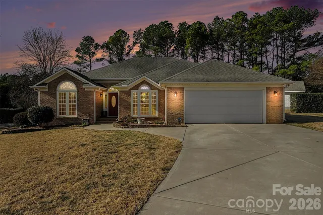 $450,000 | 4400 MacKenzie Court, Concord, NC 28027