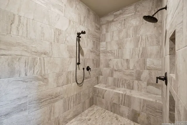 $549,900 | 114 C Chisholm, Blanco, TX 78606