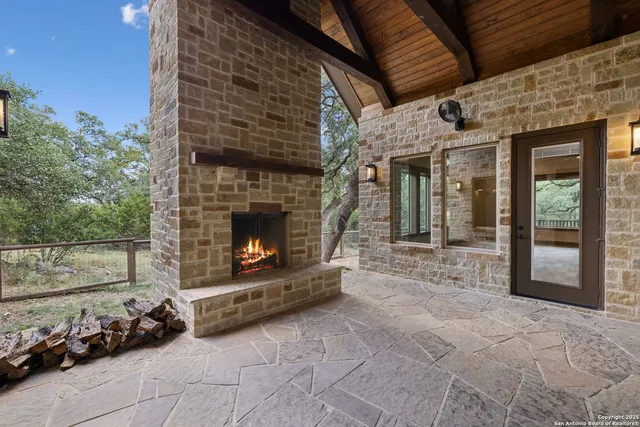 $549,900 | 114 C Chisholm, Blanco, TX 78606