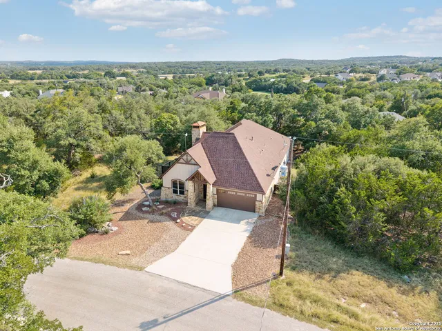 $549,900 | 114 C Chisholm, Blanco, TX 78606