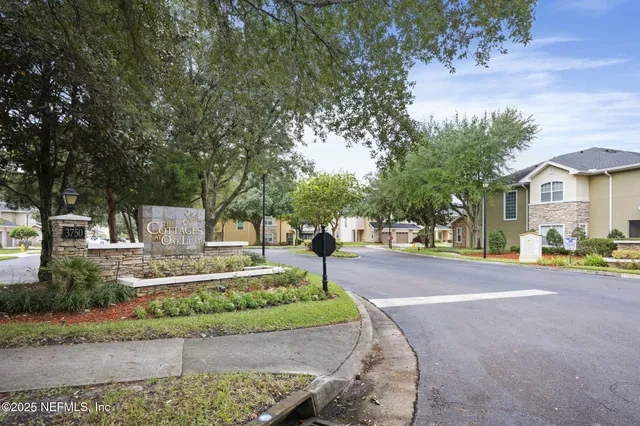 $235,000 | 3750 Silver Bluff Boulevard, Unit 807, Orange Park, FL 32065