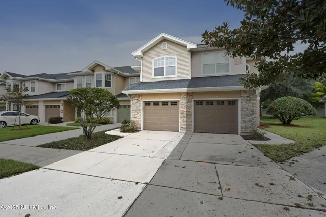 $235,000 | 3750 Silver Bluff Boulevard, Unit 807, Orange Park, FL 32065