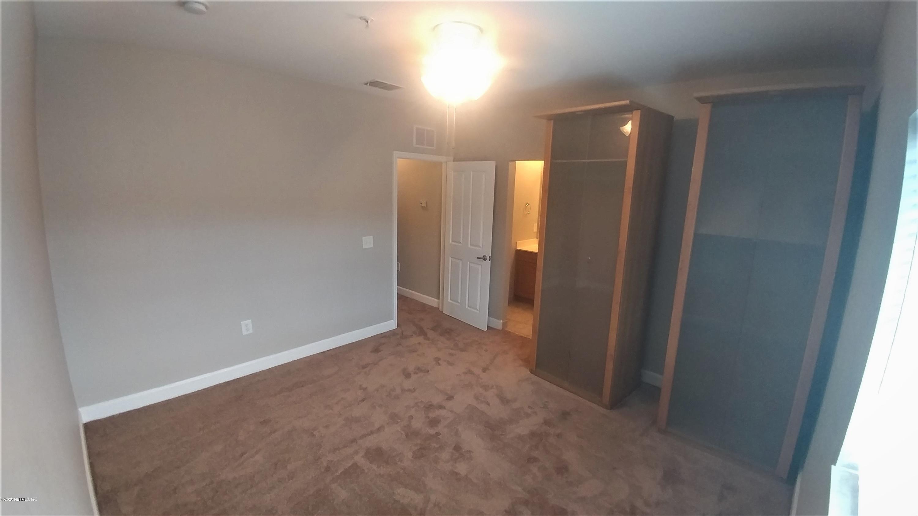 9745 Touchton Road, Unit 1729 Jacksonville, FL 32246 - Photo 6 of 10 Bedroom 1