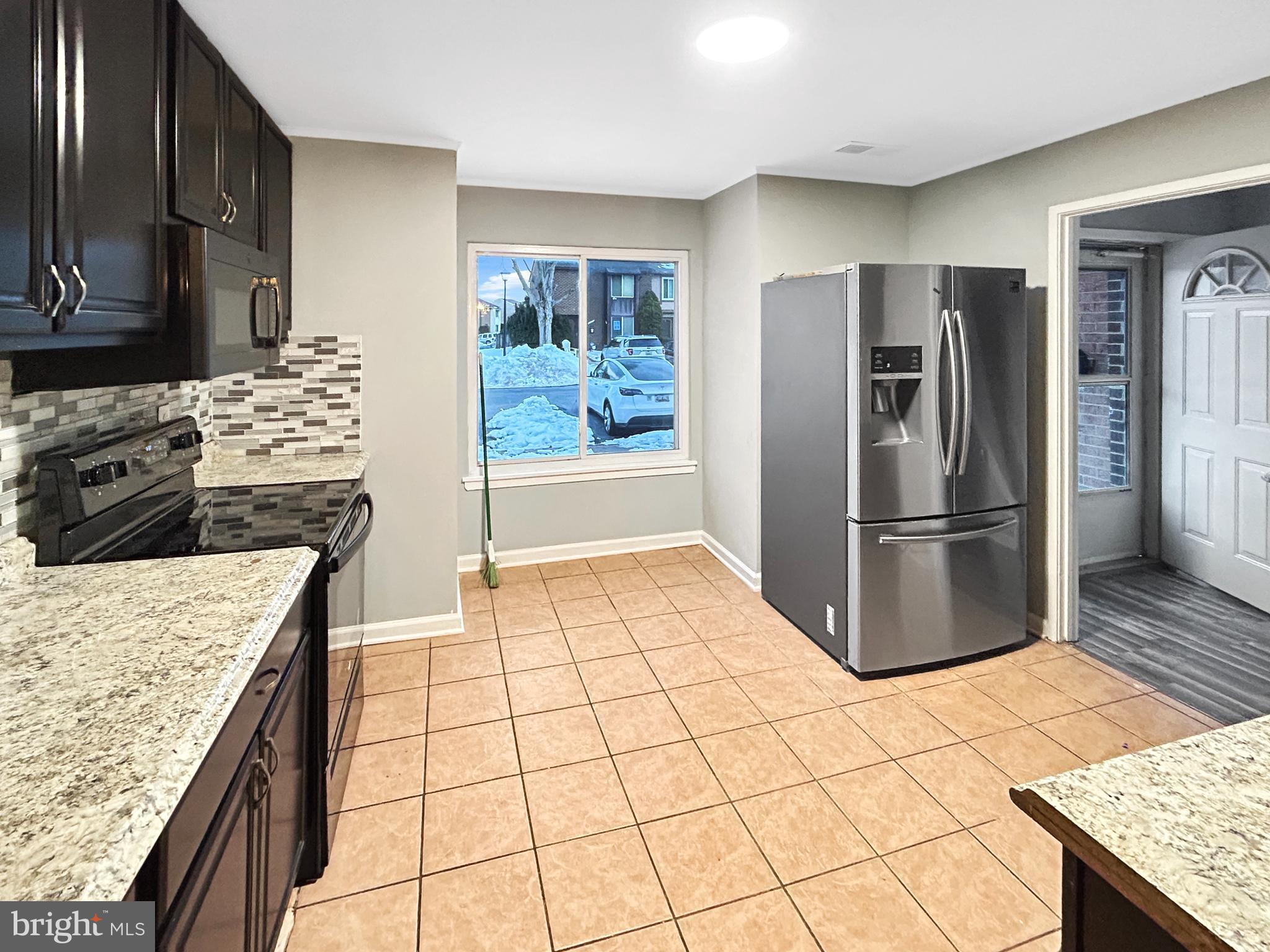 19634 Club Lake Road Montgomery Village, MD 20886 - Photo 3 of 22