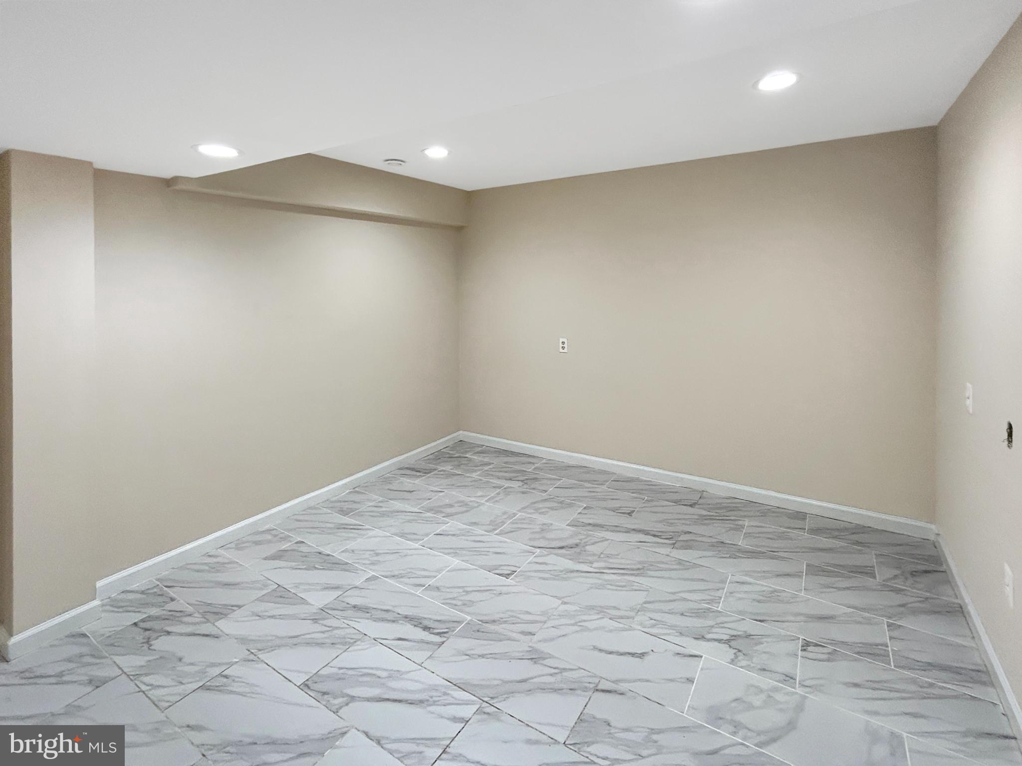 19634 Club Lake Road Montgomery Village, MD 20886 - Photo 10 of 22